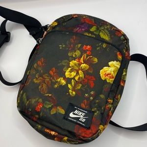 NIKE Shoulder Bag